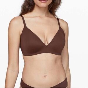 Lululemon Take Shape Bra
Cherry Colal Seamless Brown Bra size 34c